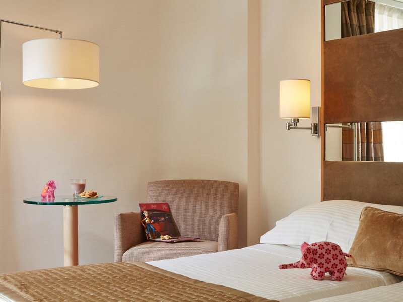 Galaxy Hotel 21