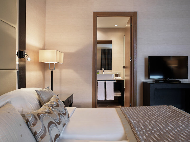 Galaxy Hotel 9