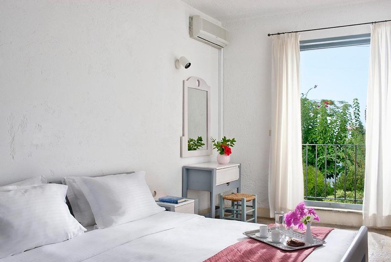 Galaxy Suites Boutique Resort 43