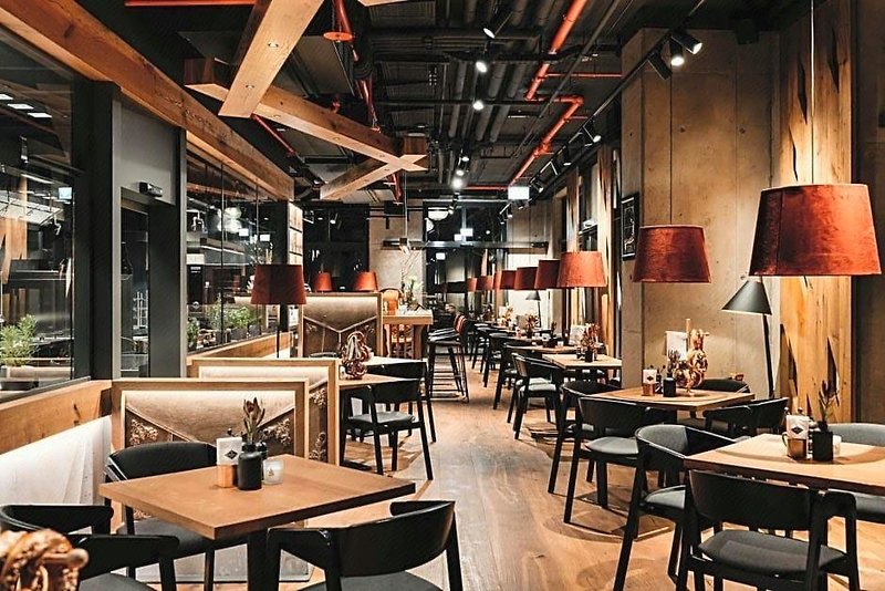 Do & Co Hotel München 3