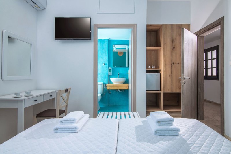 Anemos Inn by Estia 11