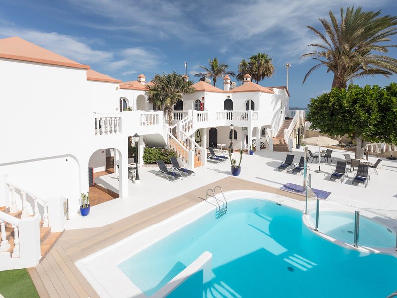 Galera Beach Apartments & Villas 8