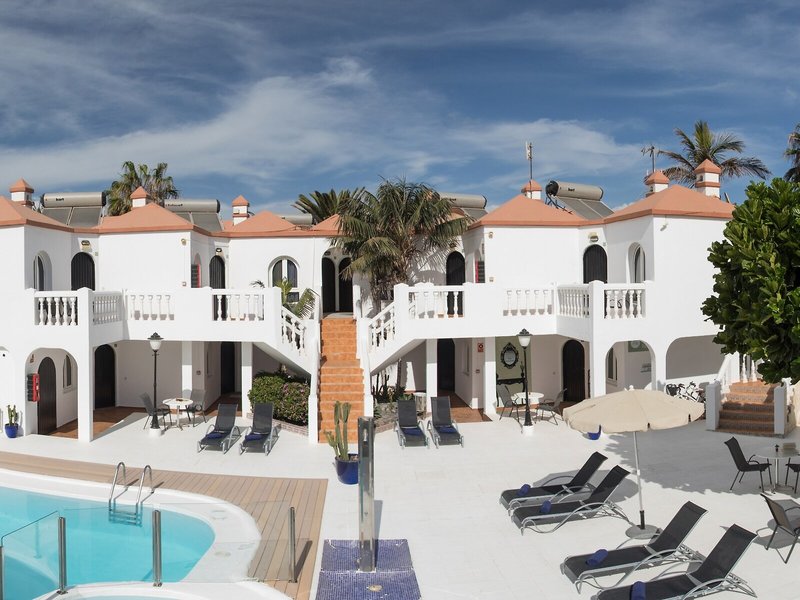 Galera Beach Apartments & Villas 9