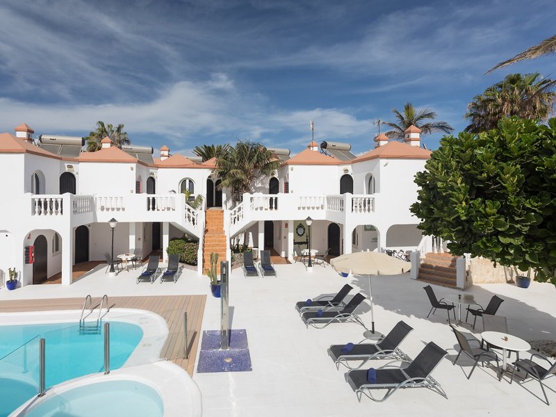 Galera Beach Apartments & Villas 12