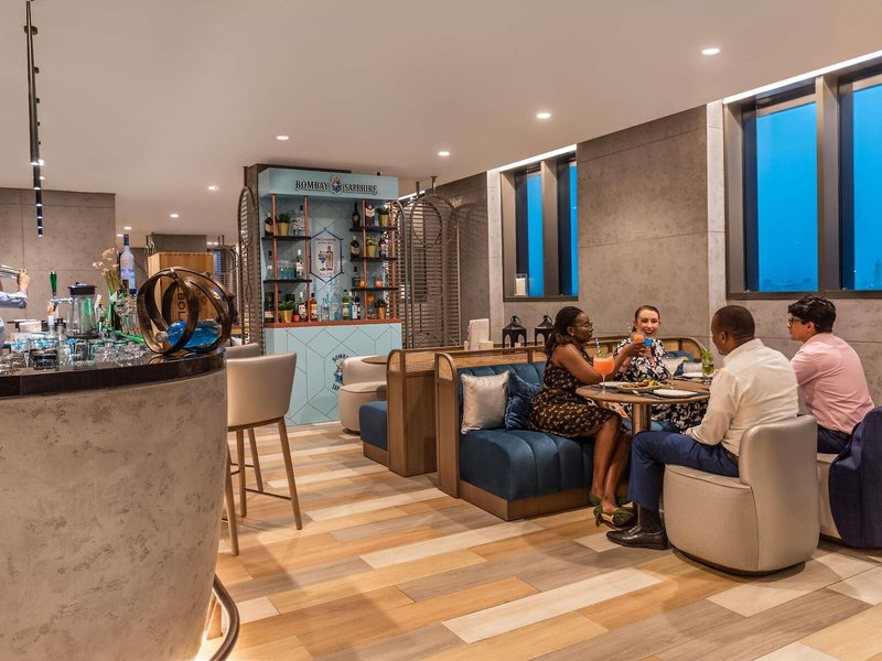 Mercure Dubai Gold District 9