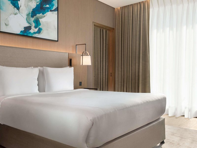 Mercure Dubai Gold District 25