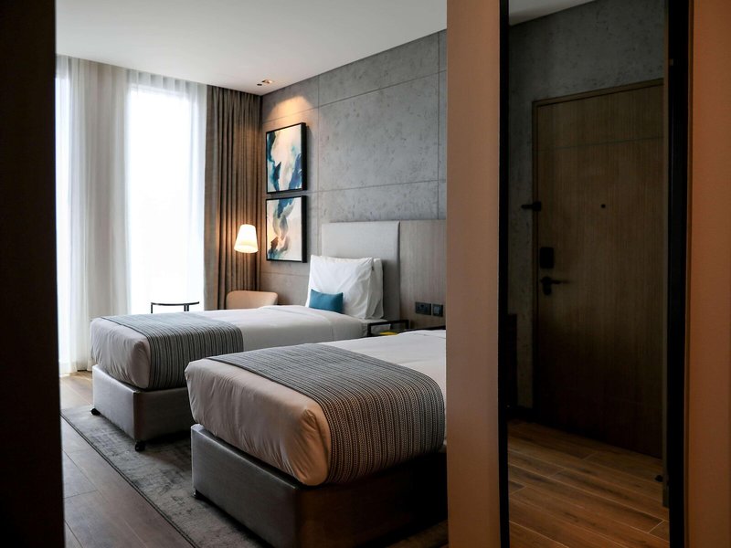 Mercure Dubai Gold District 27