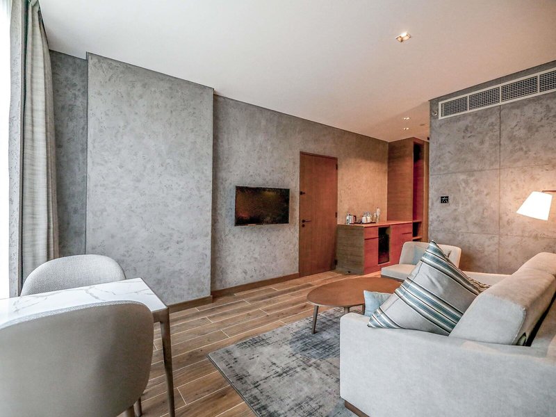Mercure Dubai Gold District 30
