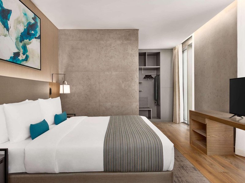 Mercure Dubai Gold District 31