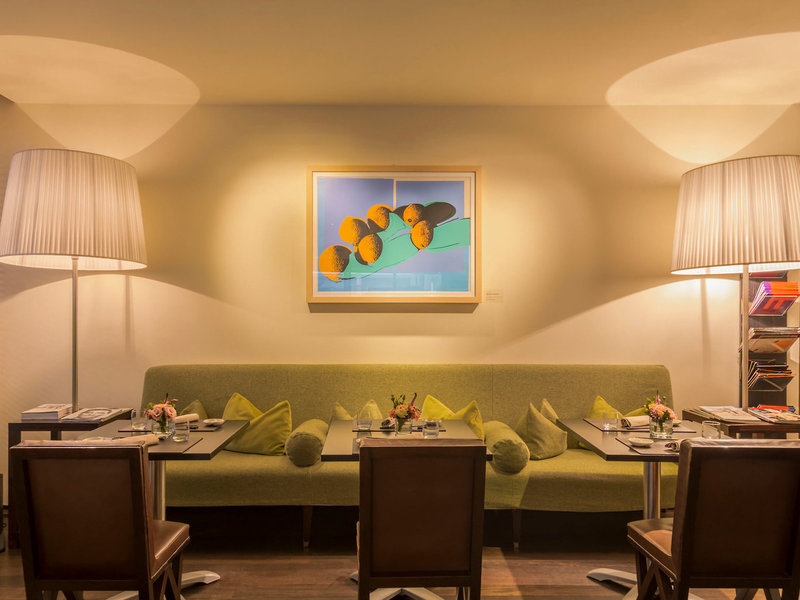 Gallery Hotel Art 11