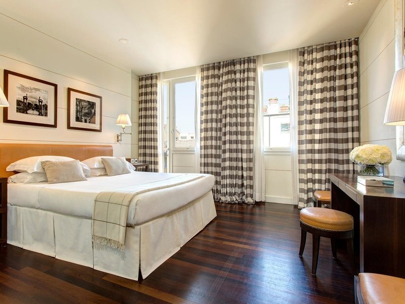 Gallery Hotel Art 27