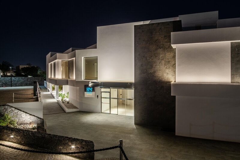 Royal Marina Suites 15