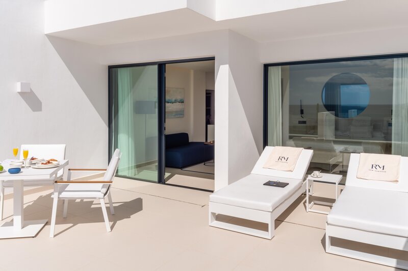 Royal Marina Suites 17