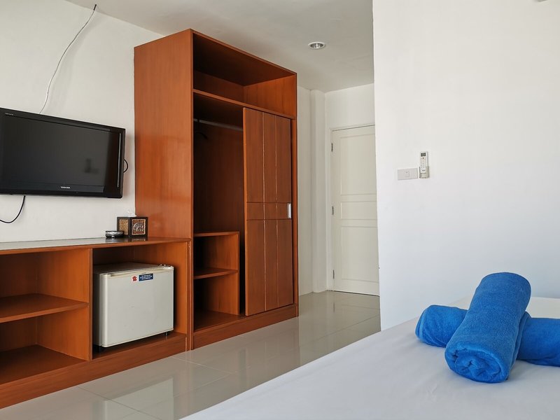 Sure Guesthouse 12