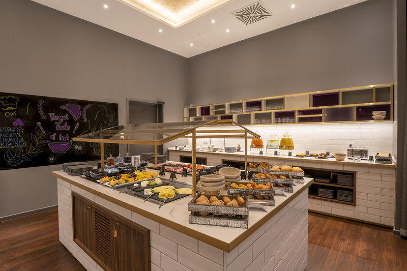 Plaza Premium München 4