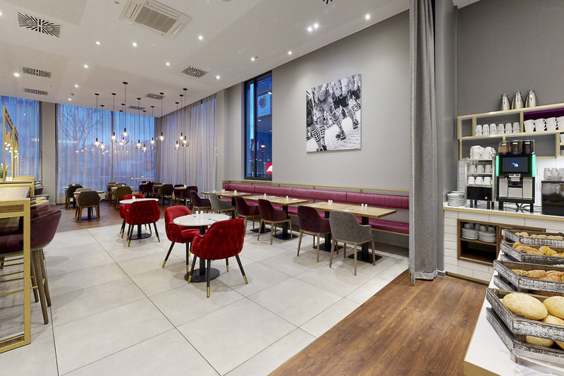 Plaza Premium München 5
