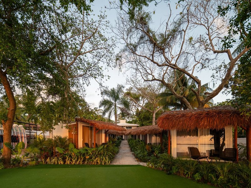 Casa Aakal Lagoon Front 4