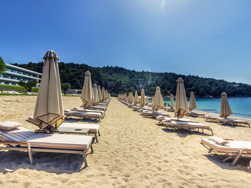 Ammoa Luxury Hotel & Spa Resort 9