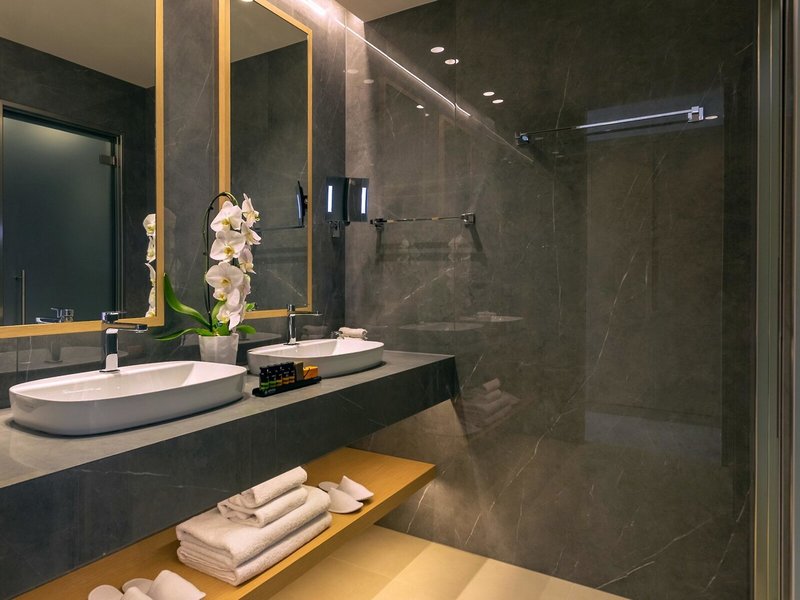 Ammoa Luxury Hotel & Spa Resort 23