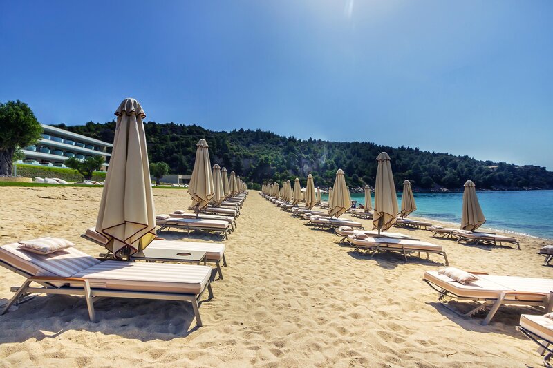 Ammoa Luxury Hotel & Spa Resort 9