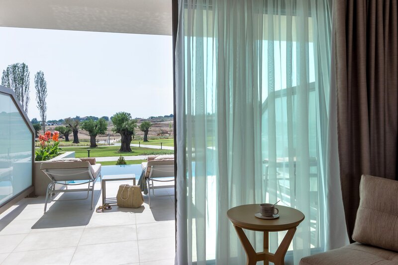 Ammoa Luxury Hotel & Spa Resort 40