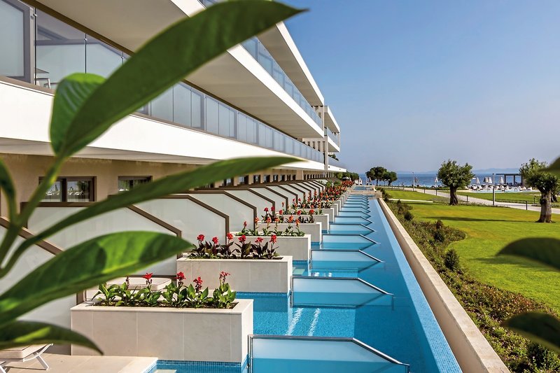Ammoa Luxury Hotel & Spa Resort 6