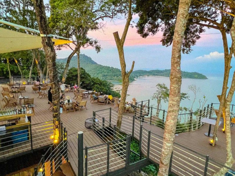 Sinae Phuket Luxury Hotel 3