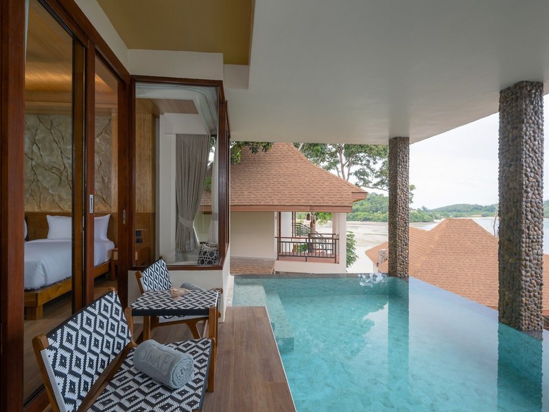 Sinae Phuket Luxury Hotel 8