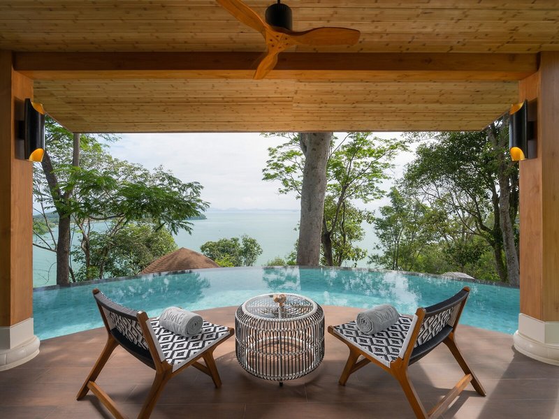 Sinae Phuket Luxury Hotel 9
