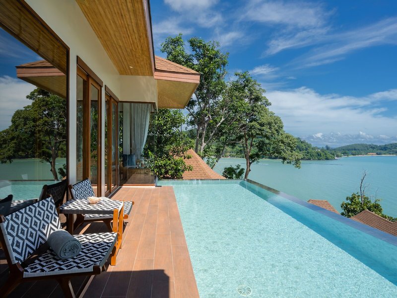 Sinae Phuket Luxury Hotel 10