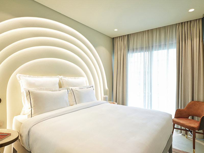 Isla Brown Corinthia 2