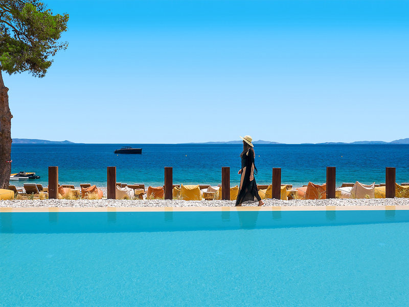 Isla Brown Corinthia 9