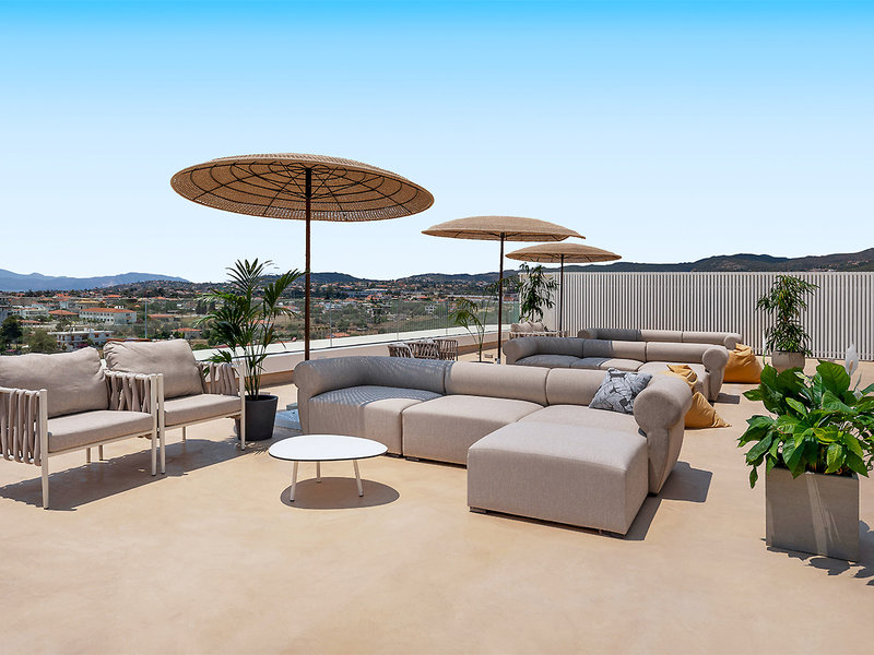 Isla Brown Corinthia 11