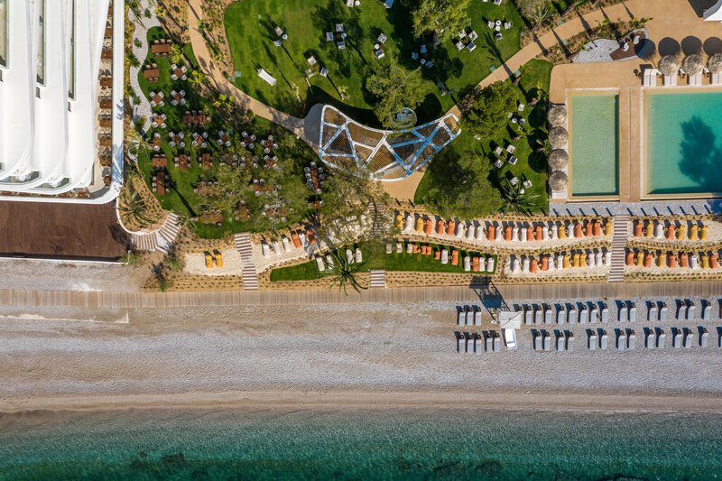 Isla Brown Corinthia 22