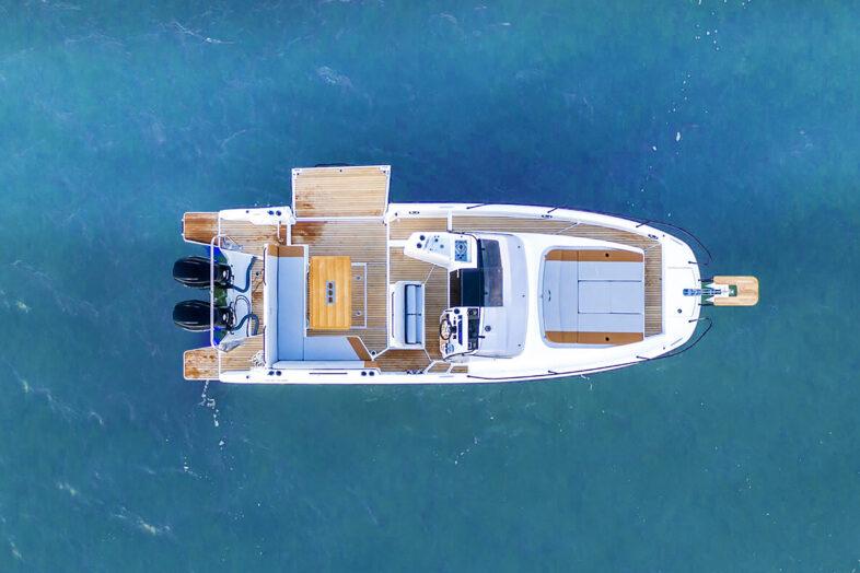 Isla Brown Corinthia 76