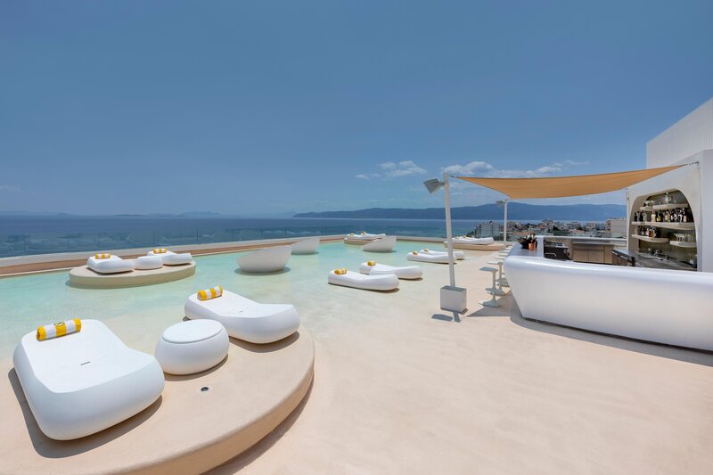 Isla Brown Corinthia 79