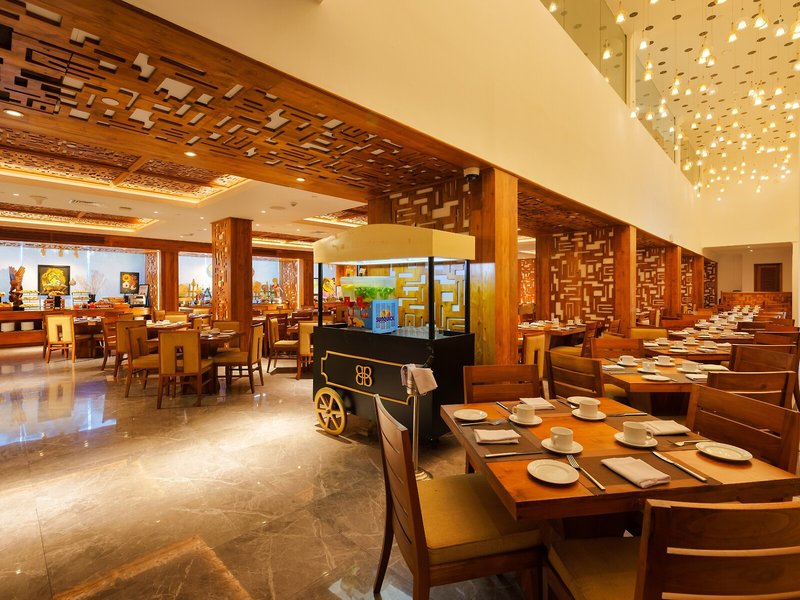 Araliya Beach Resort & Spa 21