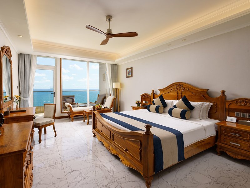 Araliya Beach Resort & Spa 38