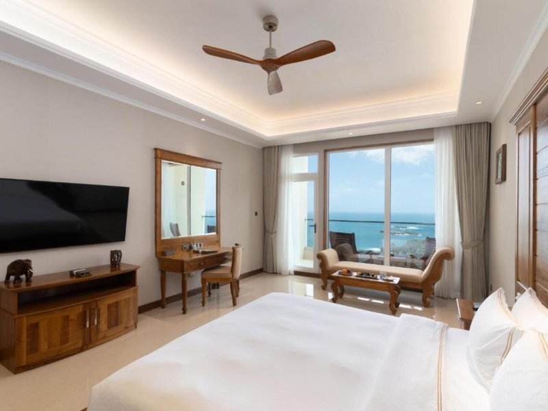 Araliya Beach Resort & Spa 41