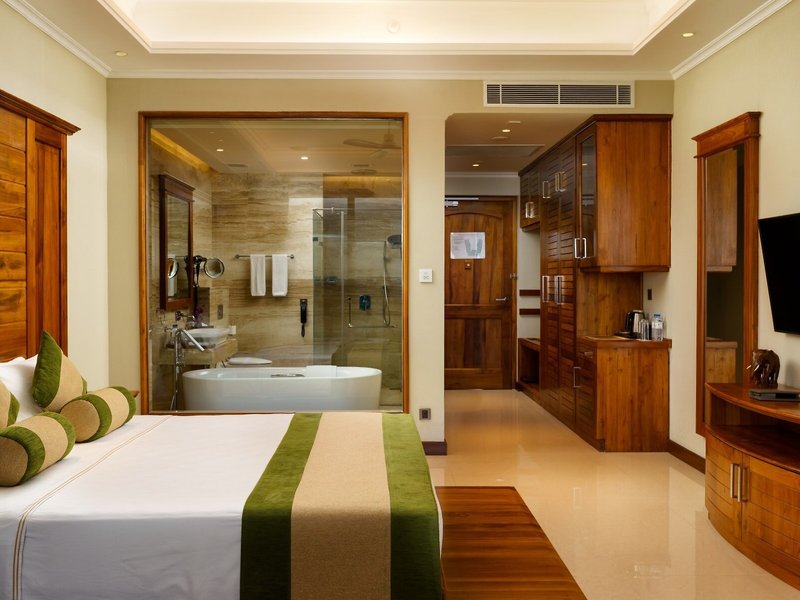 Araliya Beach Resort & Spa 45
