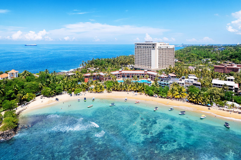 Araliya Beach Resort & Spa 1