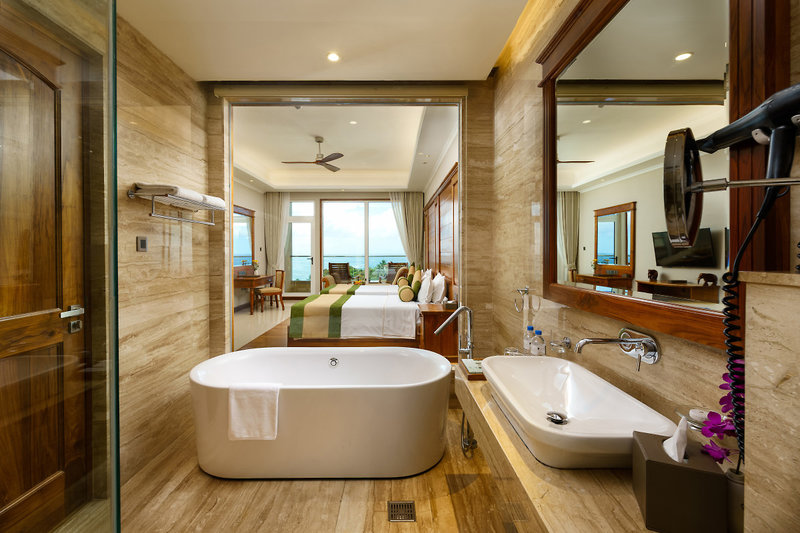 Araliya Beach Resort & Spa 4