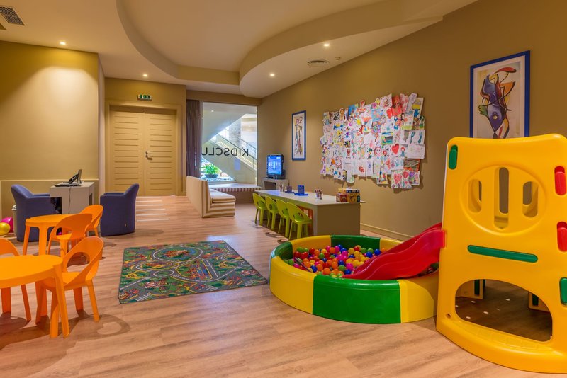 Savoy Calheta Beach 29