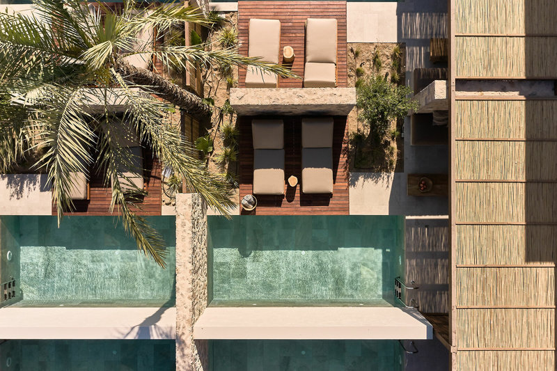 Theros All Suite Hotel 14