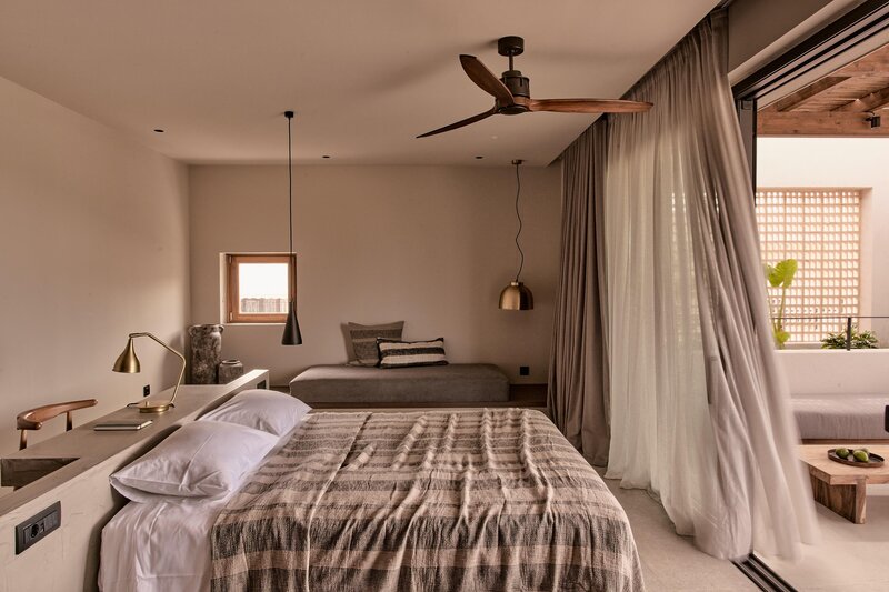 Theros All Suite Hotel 31