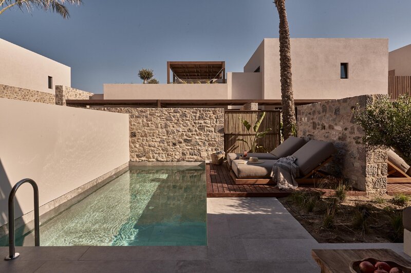 Theros All Suite Hotel 42