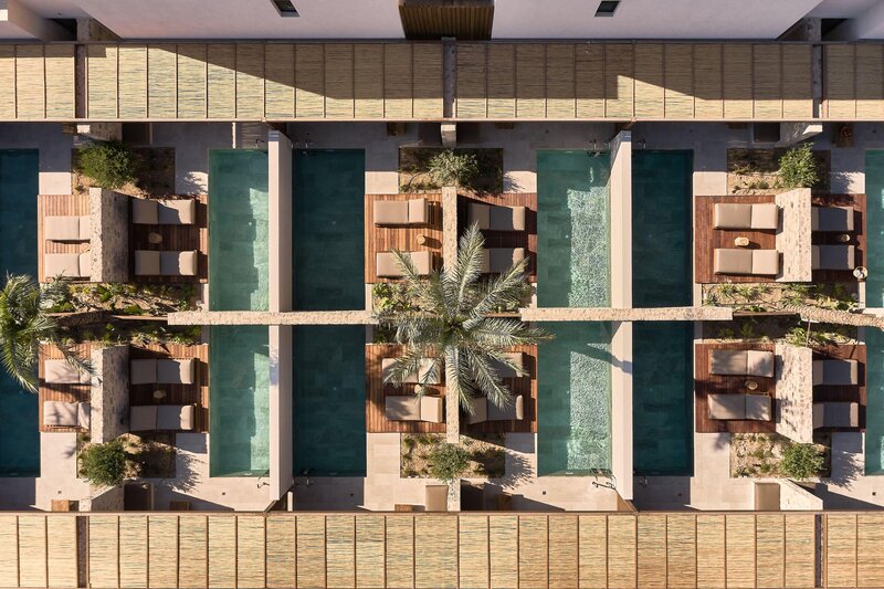 Theros All Suite Hotel 48