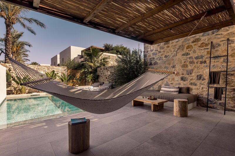 Theros All Suite Hotel 57