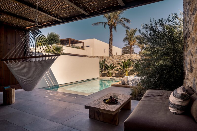 Theros All Suite Hotel 58