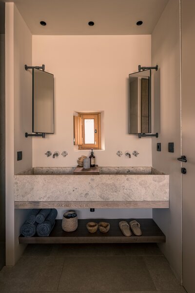 Theros All Suite Hotel 61